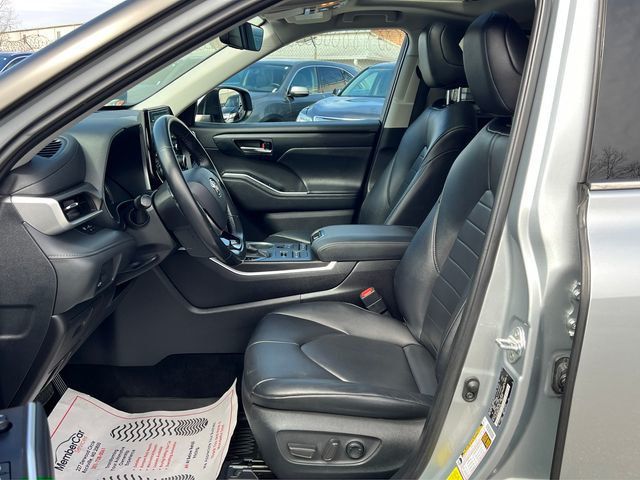 2020 Toyota Highlander XLE AWD - 23001435 - 12