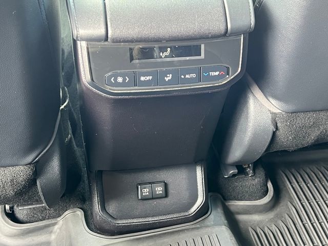 2020 Toyota Highlander XLE AWD - 23001435 - 16