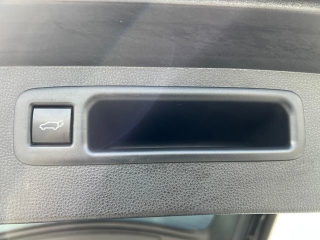 2020 Toyota Highlander XLE AWD - 23001435 - 19