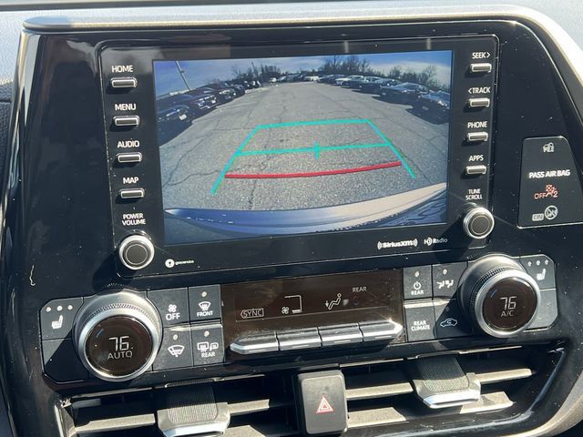 2020 Toyota Highlander XLE AWD - 23001435 - 34