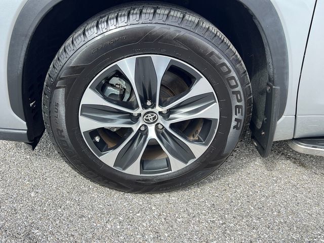 2020 Toyota Highlander XLE AWD - 23001435 - 8