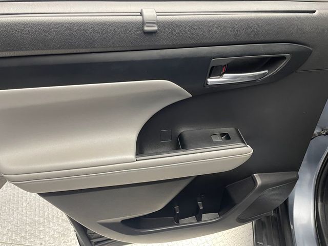 2020 Toyota Highlander XLE AWD - 22937510 - 12