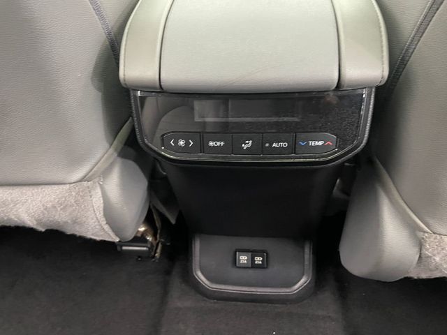 2020 Toyota Highlander XLE AWD - 22937510 - 21