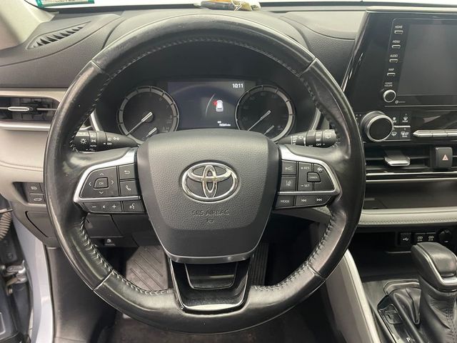 2020 Toyota Highlander XLE AWD - 22937510 - 25