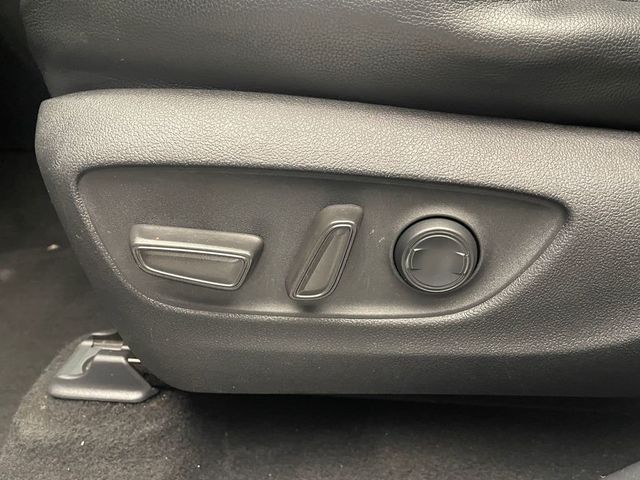 2020 Toyota Highlander XLE AWD - 22953976 - 13