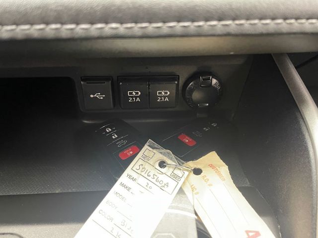 2020 Toyota Highlander XLE AWD - 22953976 - 27