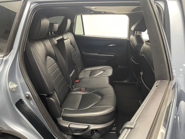 2020 Toyota Highlander XLE AWD - 22953976 - 38