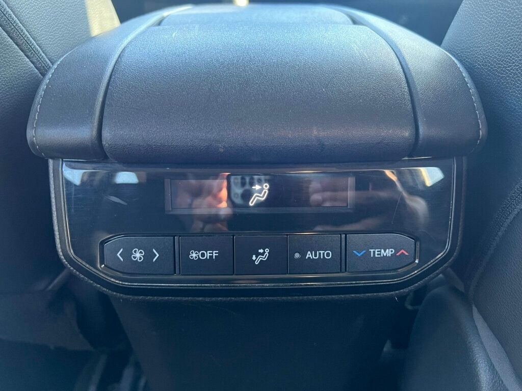 2020 Toyota Highlander XLE FWD - 22644868 - 16