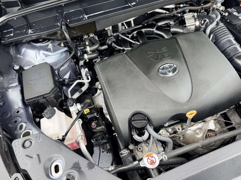 2020 Toyota Highlander XLE FWD - 23031424 - 16