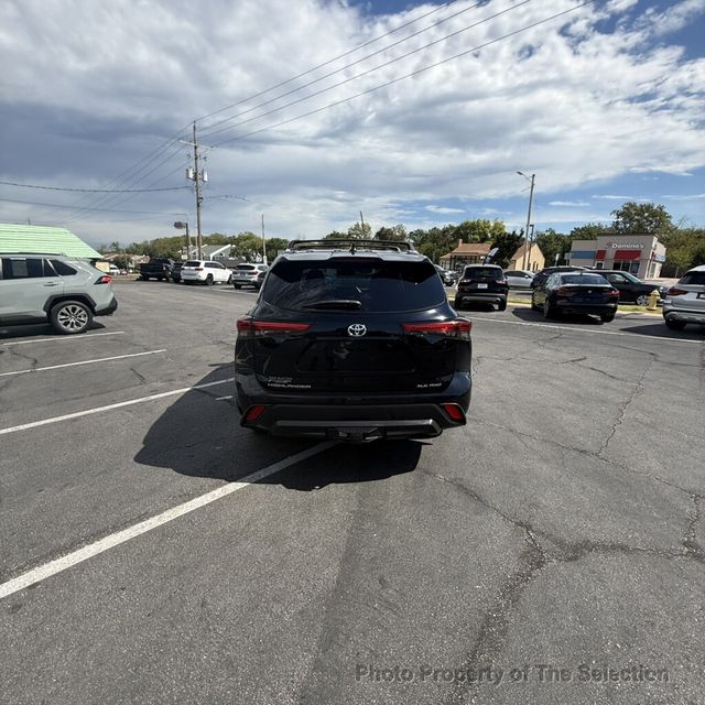 2020 Toyota Highlander XLE V6 AWD w/PREMIUM AUDIO & NAVIGATION - 23059150 - 11