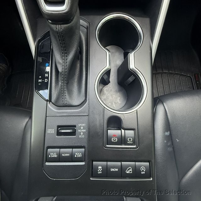 2020 Toyota Highlander XLE V6 AWD w/PREMIUM AUDIO & NAVIGATION - 23059150 - 35