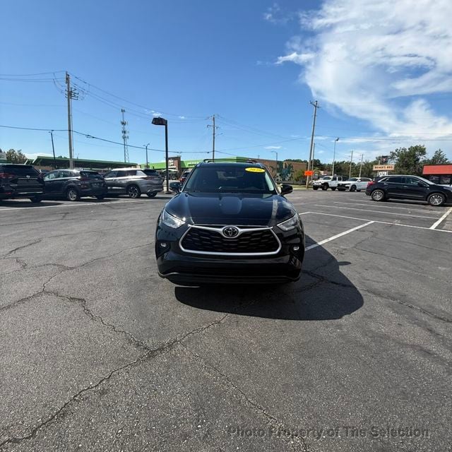 2020 Toyota Highlander XLE V6 AWD w/PREMIUM AUDIO & NAVIGATION - 23059150 - 3