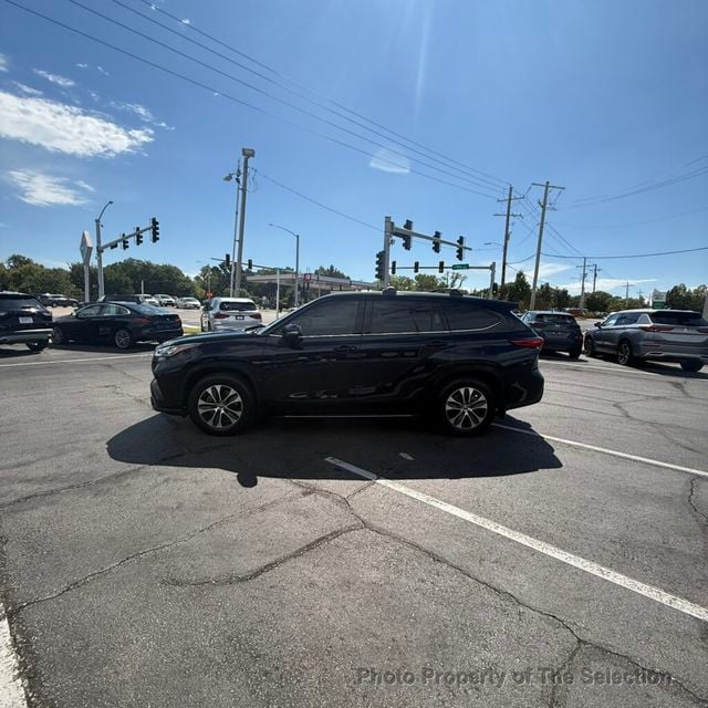 2020 Toyota Highlander XLE V6 AWD w/PREMIUM AUDIO & NAVIGATION - 23059150 - 7
