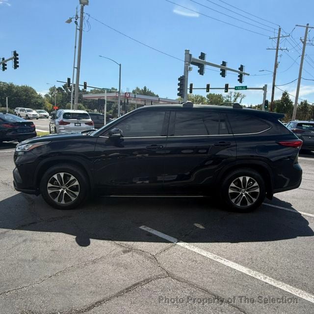 2020 Toyota Highlander XLE V6 AWD w/PREMIUM AUDIO & NAVIGATION - 23059150 - 8