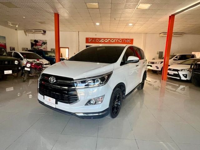 2020 Toyota Innova Disponible para alquiler Automatico 7 Pasajeros  - 22930593 - 1