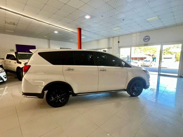 2020 Toyota Innova Disponible para alquiler Automatico 7 Pasajeros  - 22930593 - 3