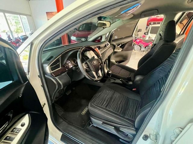 2020 Toyota Innova Disponible para alquiler Automatico 7 Pasajeros  - 22930593 - 8