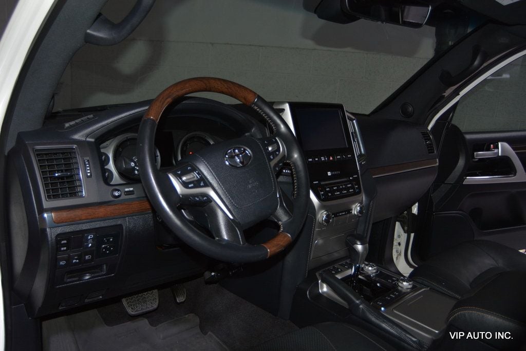 2020 Toyota Land Cruiser Heritage Edition  - 22919618 - 10