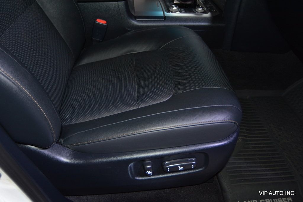 2020 Toyota Land Cruiser Heritage Edition  - 22919618 - 17