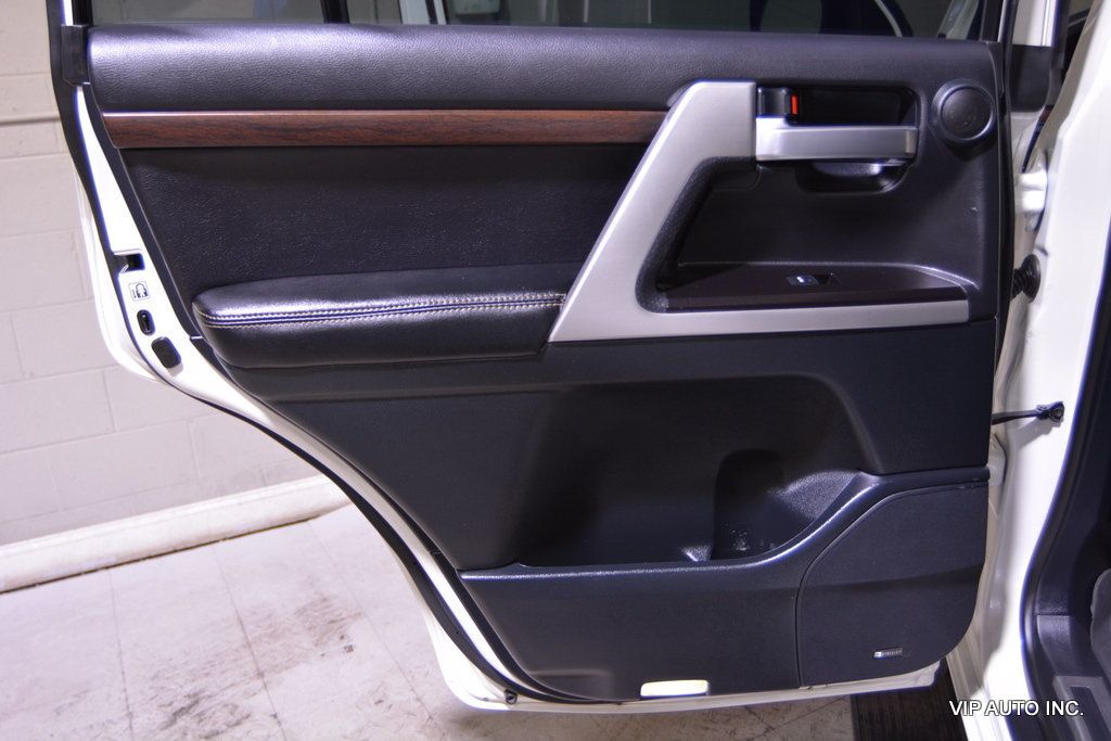 2020 Toyota Land Cruiser Heritage Edition  - 22919618 - 8