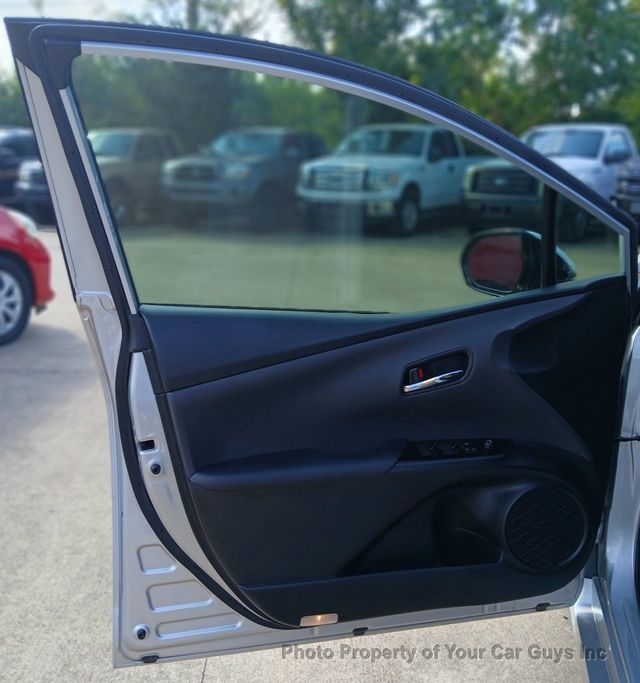 2020 Toyota Prius LE - 22599482 - 15