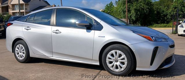 2020 Toyota Prius LE - 22599482 - 3