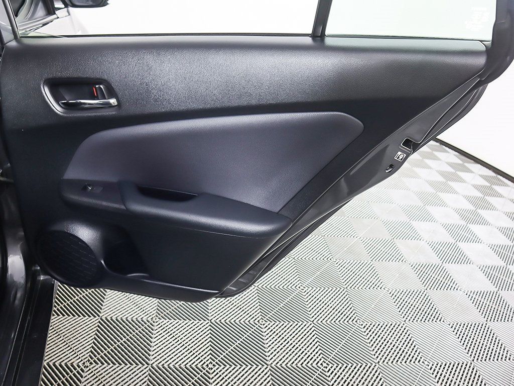 2020 Toyota Prius Prime LE - 22719927 - 24