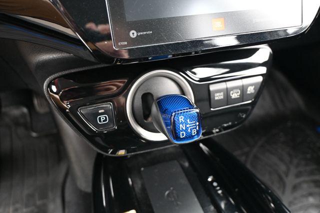 2020 Toyota Prius Prime Limited - 23102285 - 9