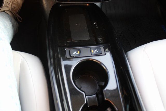 2020 Toyota Prius Prime XLE - 22919447 - 14