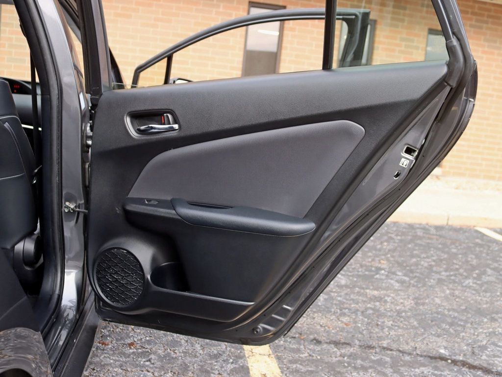 2020 Toyota Prius Prime XLE - 22958219 - 29