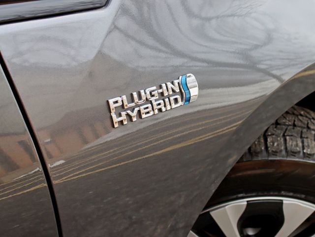 2020 Toyota Prius Prime XLE - 22958219 - 4