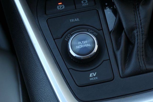 2020 Toyota RAV4 AWD HYBRID LIMITED W/ NAVIGATION, MOONROOF, LEATHER - 22973151 - 29