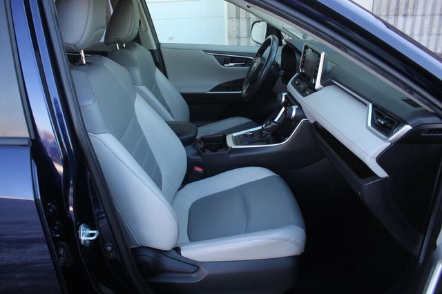 2020 Toyota RAV4 AWD HYBRID LIMITED W/ NAVIGATION, MOONROOF, LEATHER - 22973151 - 6