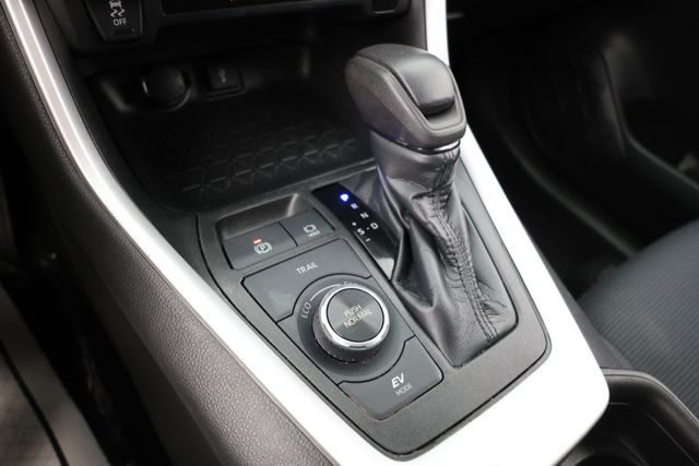 2020 Toyota RAV4 Hybrid LE AWD - 22937955 - 12