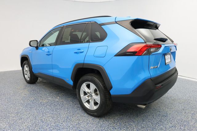 2020 Toyota RAV4 Hybrid LE AWD - 22937955 - 4