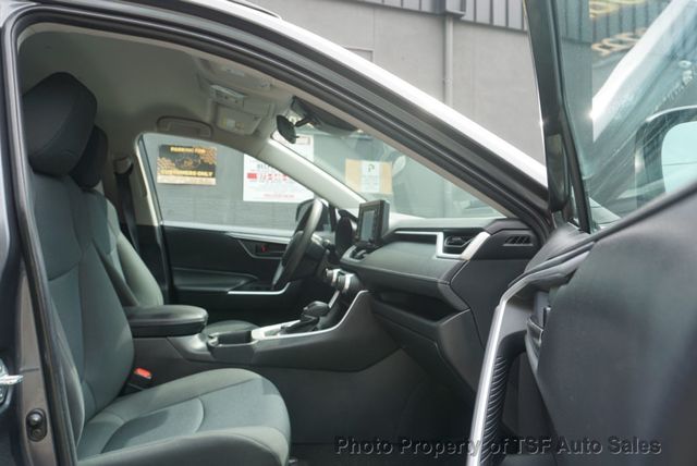 2020 Toyota RAV4 Hybrid LE AWD - 23052235 - 9