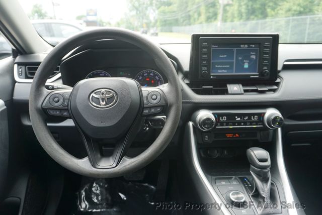 2020 Toyota RAV4 Hybrid LE AWD - 23052235 - 12