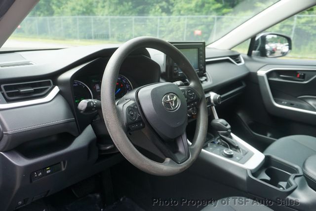 2020 Toyota RAV4 Hybrid LE AWD - 23052235 - 13