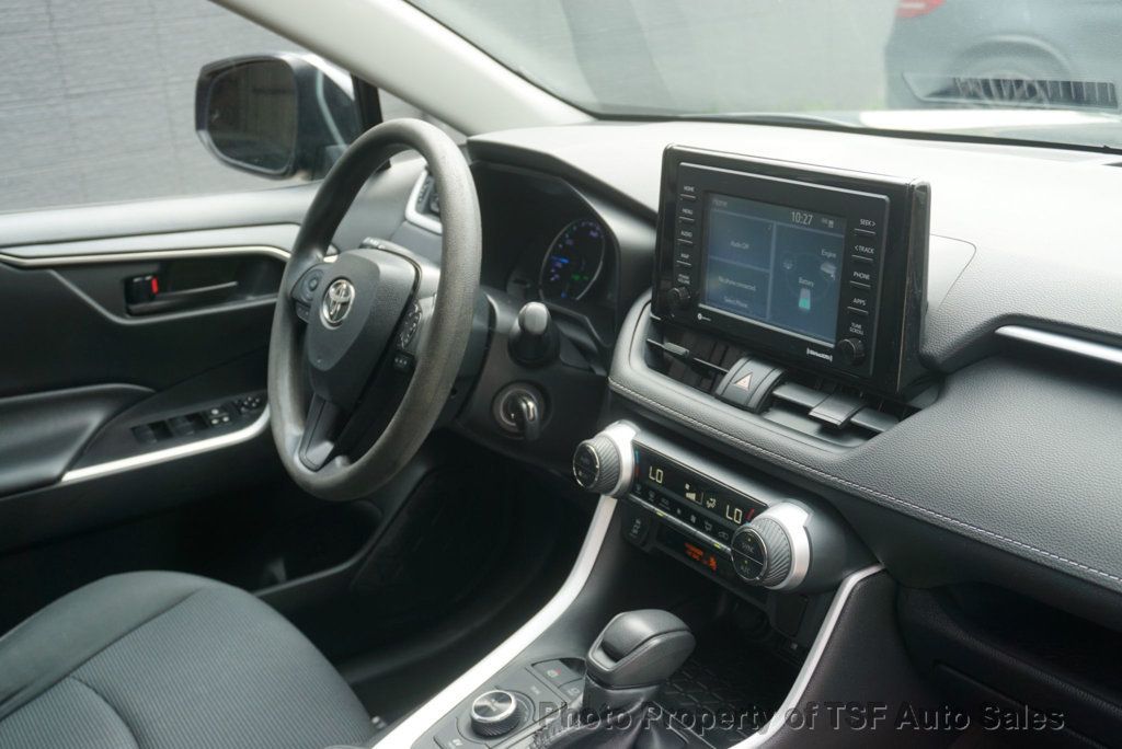 2020 Toyota RAV4 Hybrid LE AWD - 23052235 - 14