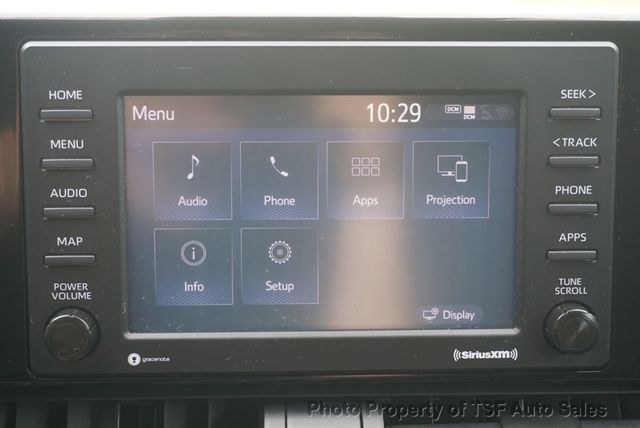 2020 Toyota RAV4 Hybrid LE AWD - 23052235 - 17