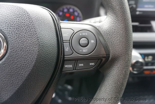 2020 Toyota RAV4 Hybrid LE AWD - 23052235 - 24