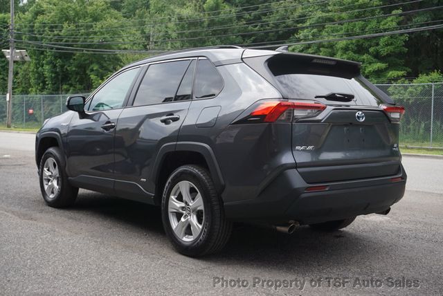 2020 Toyota RAV4 Hybrid LE AWD - 23052235 - 4