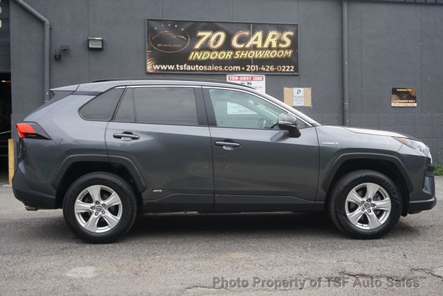 2020 Toyota RAV4 Hybrid LE AWD - 23052235 - 7