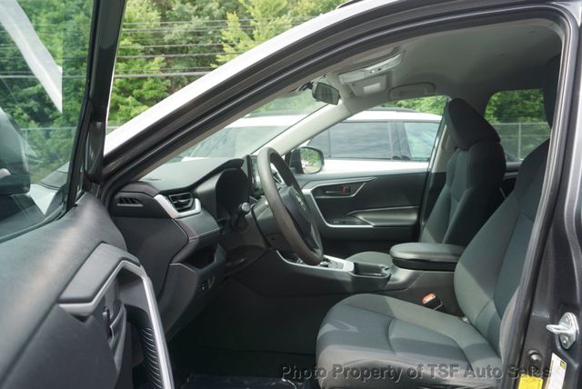 2020 Toyota RAV4 Hybrid LE AWD - 23052235 - 8