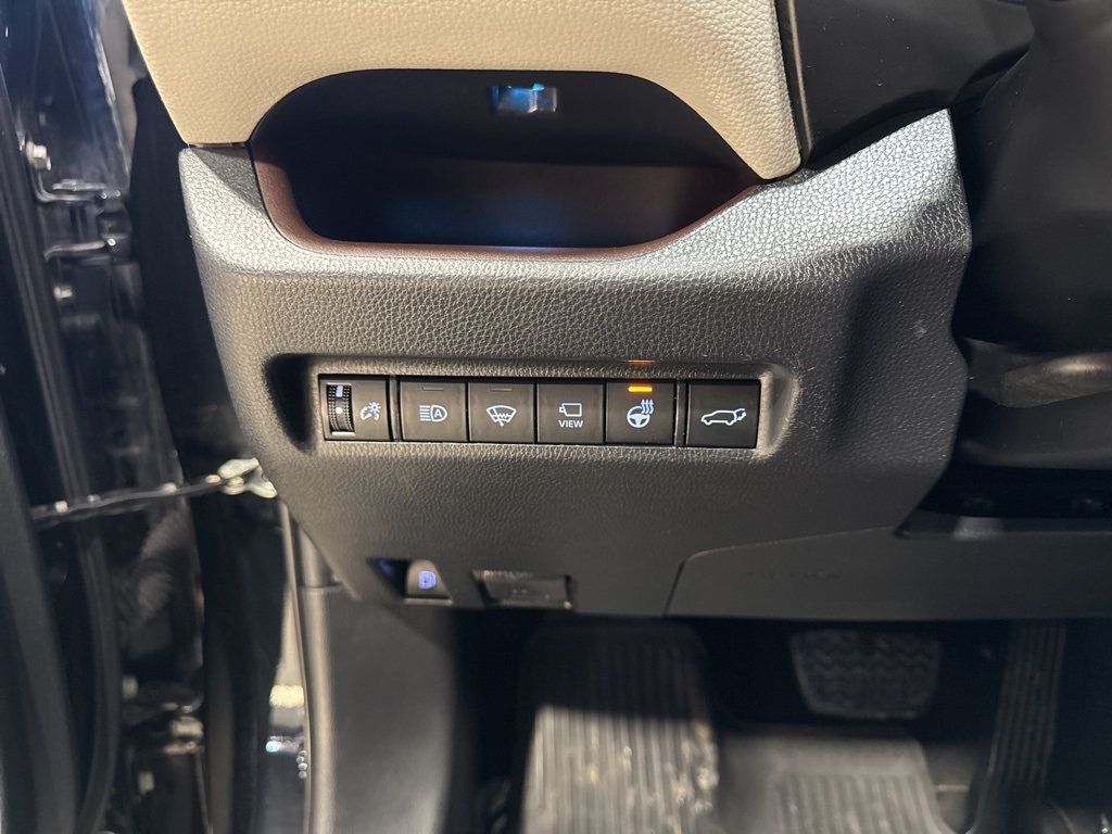 2020 Toyota RAV4 Hybrid Limited AWD - 22976574 - 13