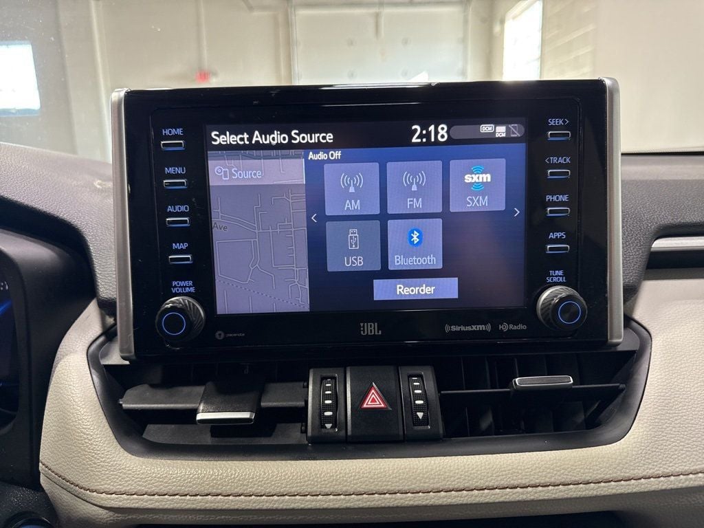 2020 Toyota RAV4 Hybrid Limited AWD - 22976574 - 19