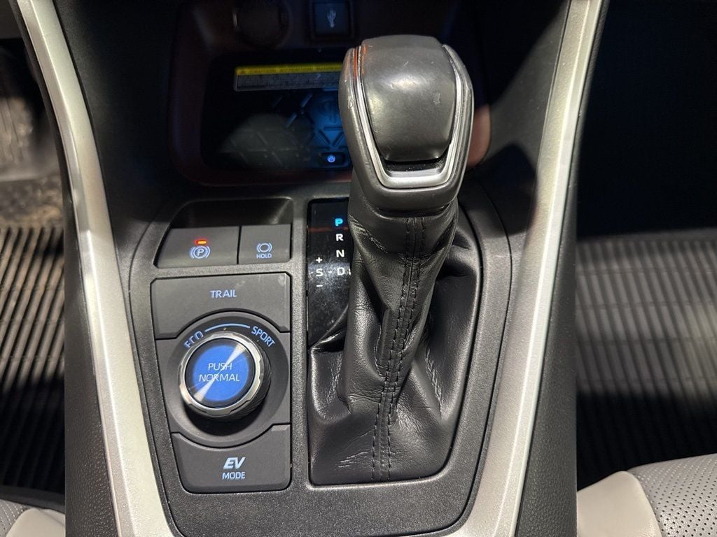 2020 Toyota RAV4 Hybrid Limited AWD - 22976574 - 23
