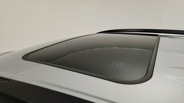 2020 Toyota RAV4 Hybrid Limited AWD - 23097087 - 9