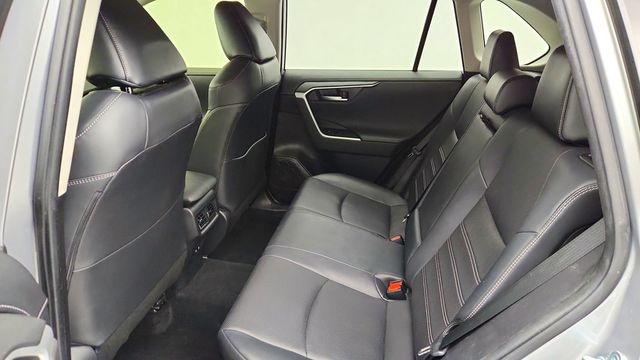 2020 Toyota RAV4 Hybrid Limited AWD - 23097087 - 21