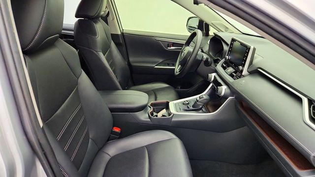 2020 Toyota RAV4 Hybrid Limited AWD w/ Weather Package - 23097087 - 24